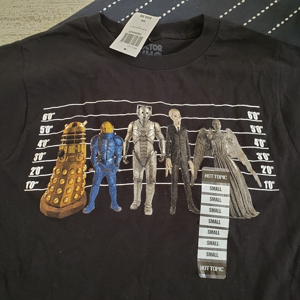 Hot Topic Doctor Who Villian Line Up Tee Short Sleeve NWT Size Small - Picture 2 of 5